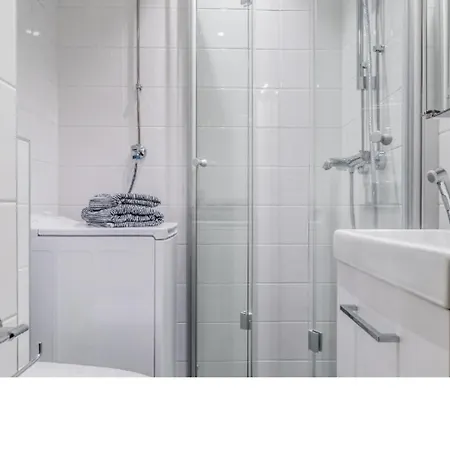 Luxhousing Luxurious Two